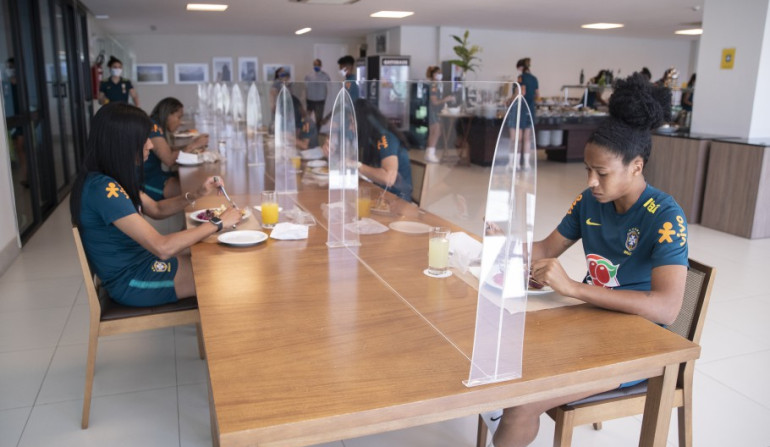 Alimentação da seleção feminina